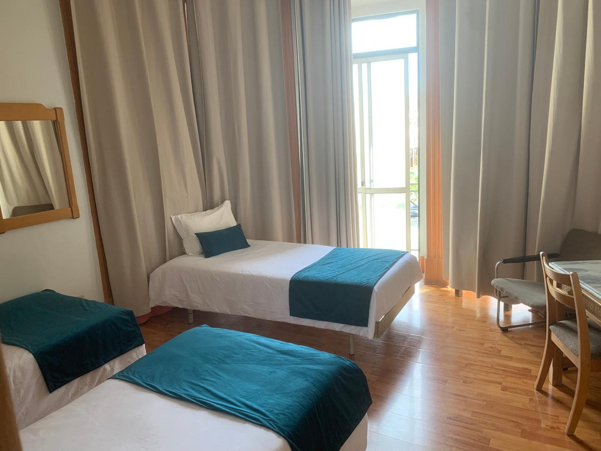 Residencial Roxi Hotell Lisboa Exteriör bild
