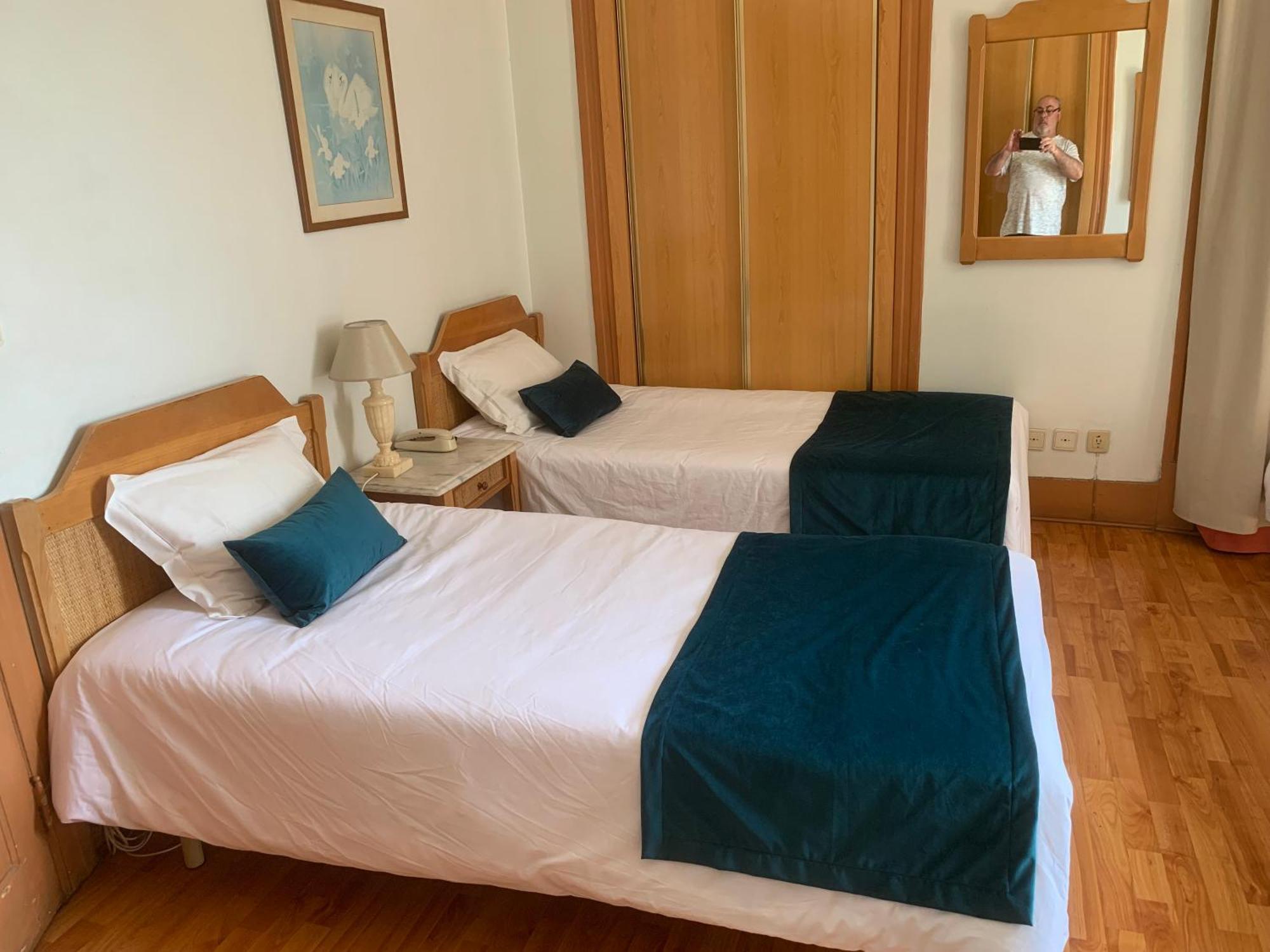 Residencial Roxi Hotell Lisboa Exteriör bild
